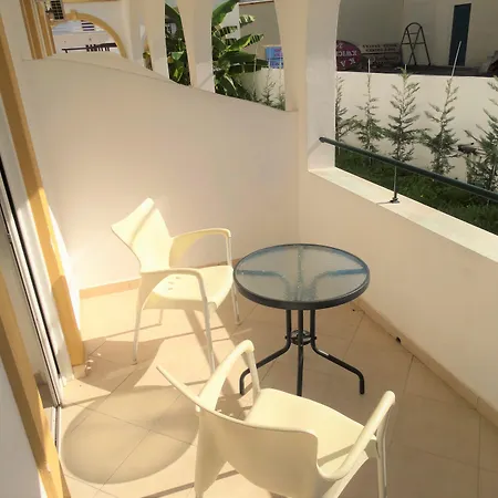 Oasis Club 公寓式酒店 卡沃斯