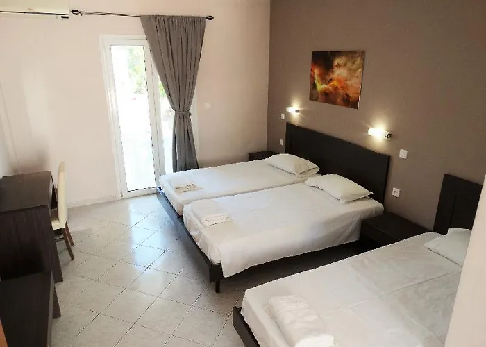 Oasis Club アパートホテル 3*