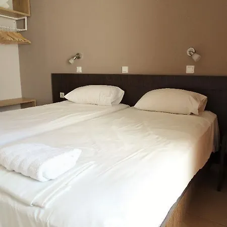 Oasis Club Aparthotel Kávos