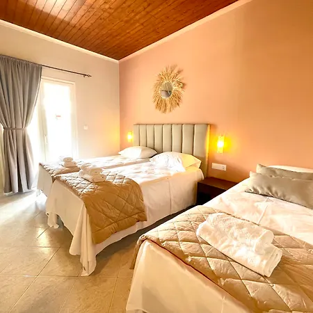 Oasis Club Aparthotel Kávos