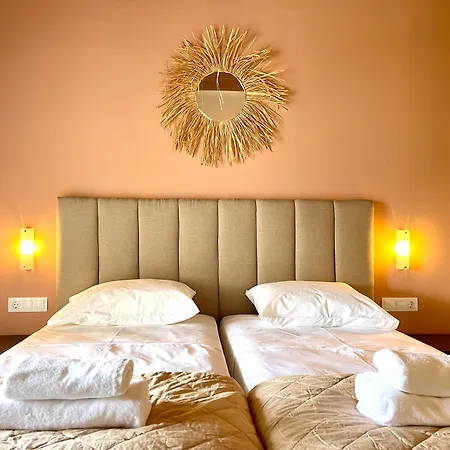 Aparthotel Oasis Club 3*