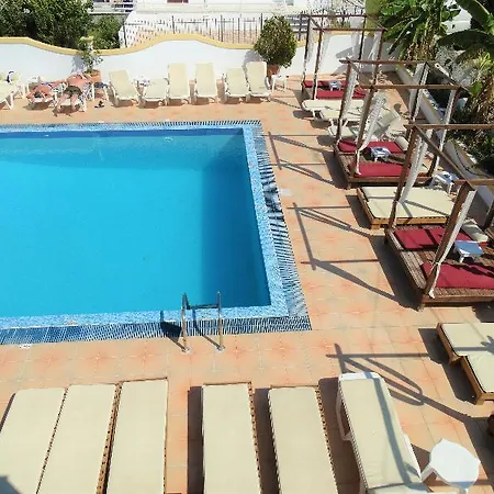 Aparthotel Oasis Club