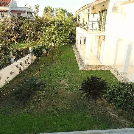 Aparthotel Oasis Club 3*