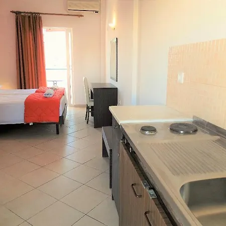 Aparthotel Oasis Club 3*