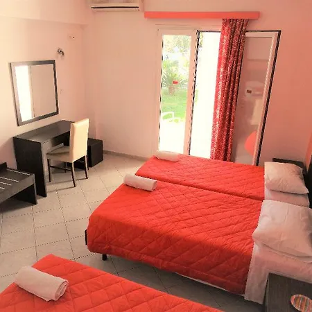 Aparthotel Oasis Club 3*