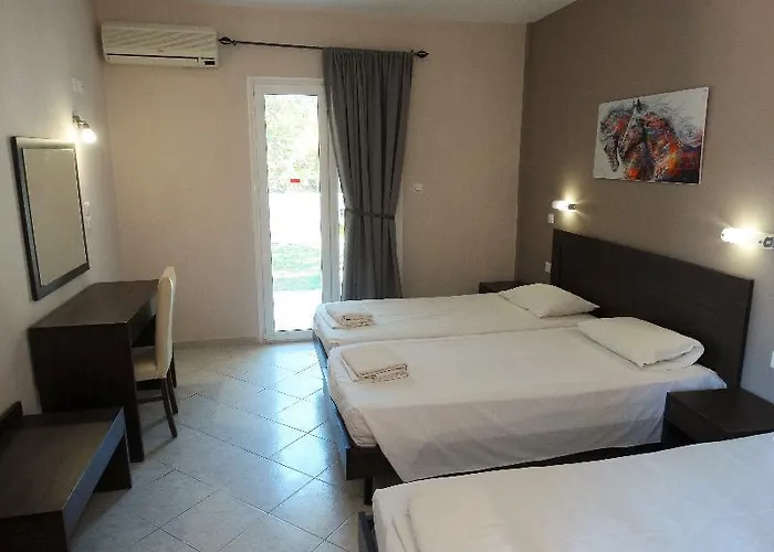 Oasis Club 3*