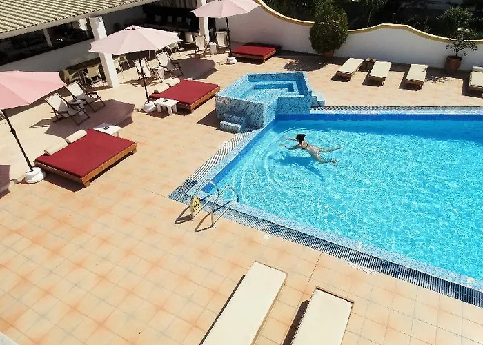 Oasis Club Ξενοδοχείο με διαμερίσματα Κάβος