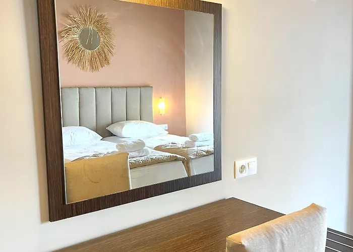 Ξενοδοχείο με διαμερίσματα Oasis Club 3*