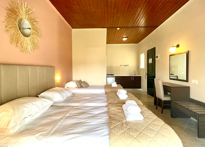 Ξενοδοχείο με διαμερίσματα Oasis Club 3*