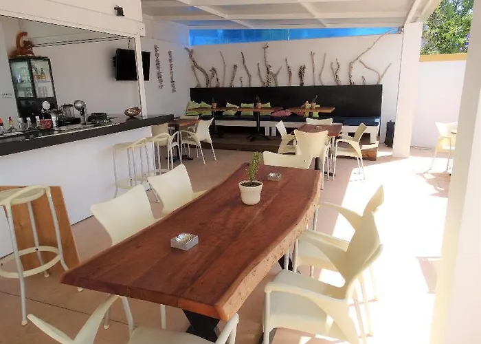 Oasis Club Κάβος